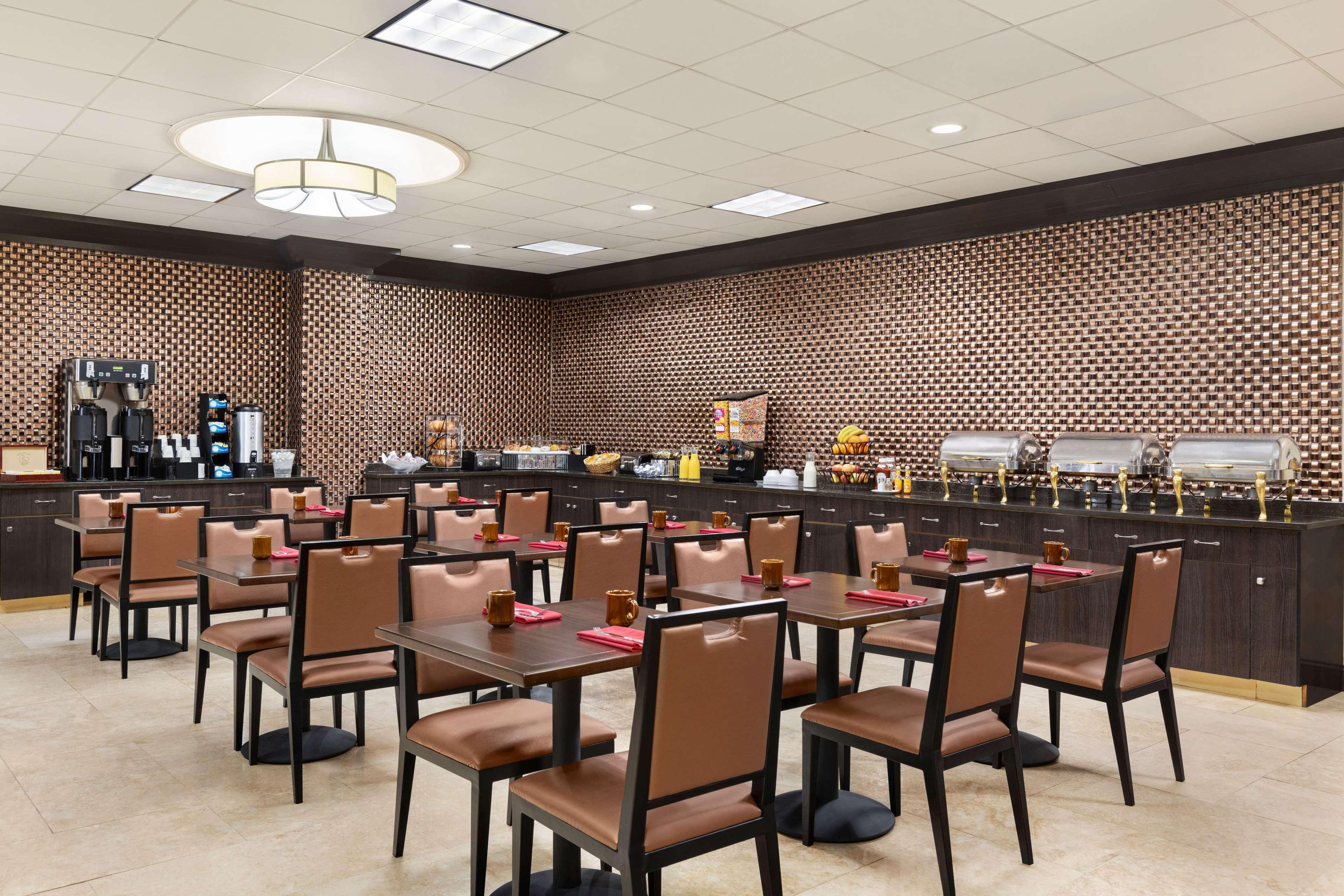 Готель Wyndham Garden Totowa Екстер'єр фото